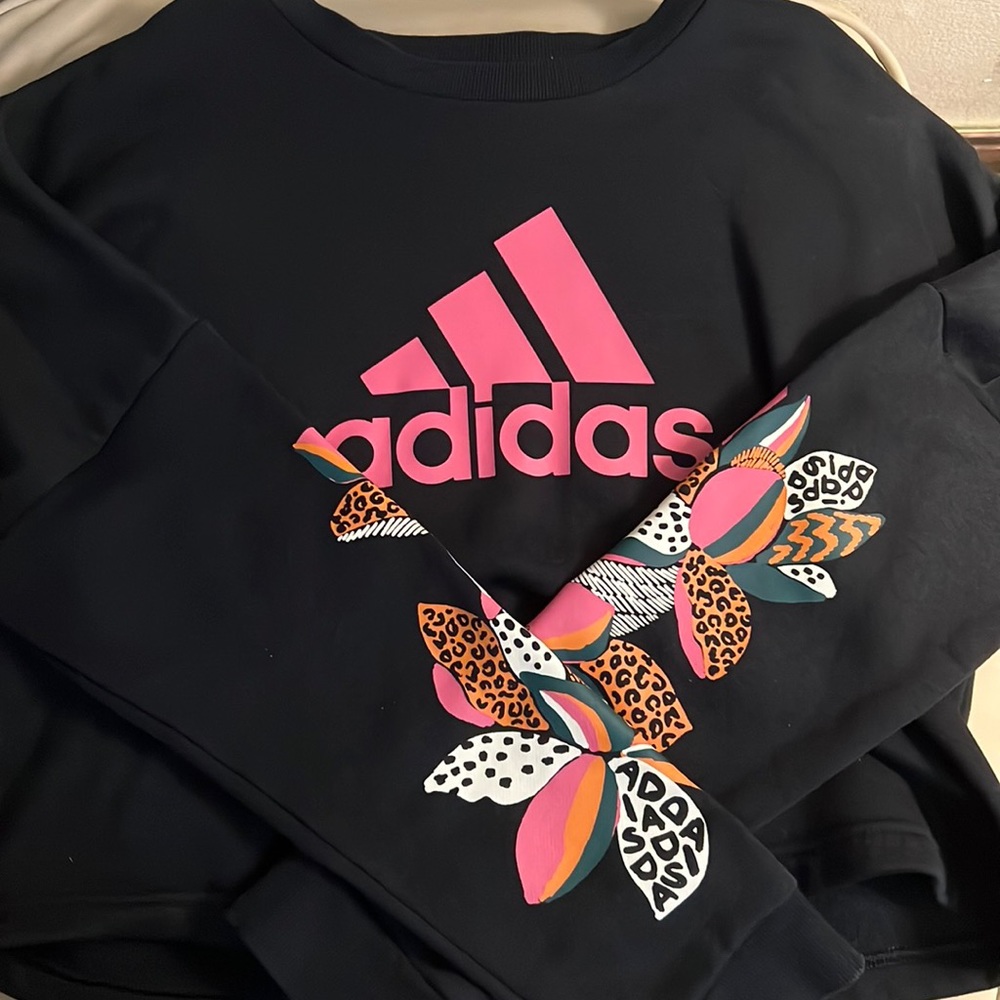 Adidas black size M slightly cropped crew neck